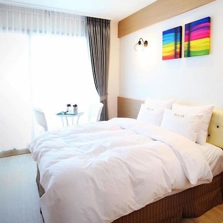 Tongyeong Bay Condo Hotel Экстерьер фото