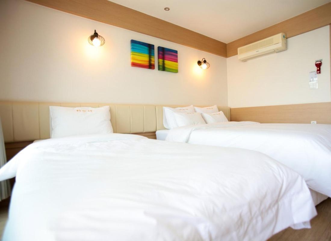 Tongyeong Bay Condo Hotel Экстерьер фото
