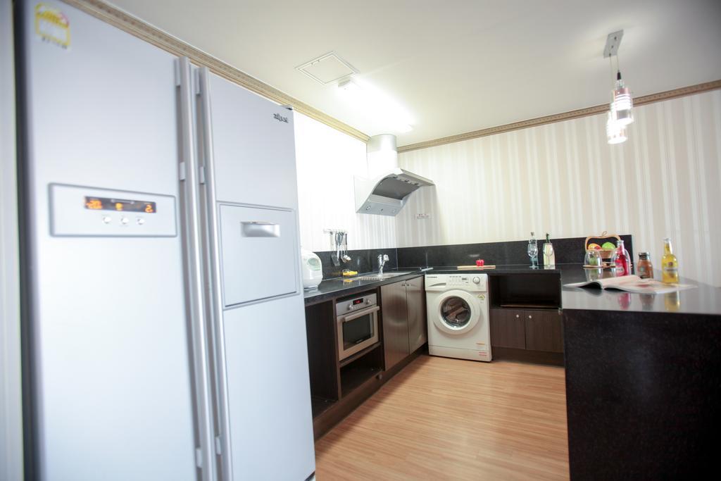 Tongyeong Bay Condo Hotel Экстерьер фото
